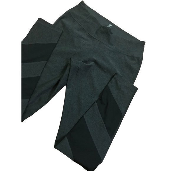Z by Zella Women Plus Size 1x Grey W/ Black Workout Leggings - Picture 3 of 5